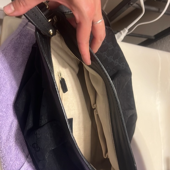 This bag is beautiful but time to go no low ballers please - Picture 7 of 7